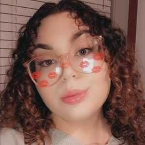 Meet your Posher, Carina